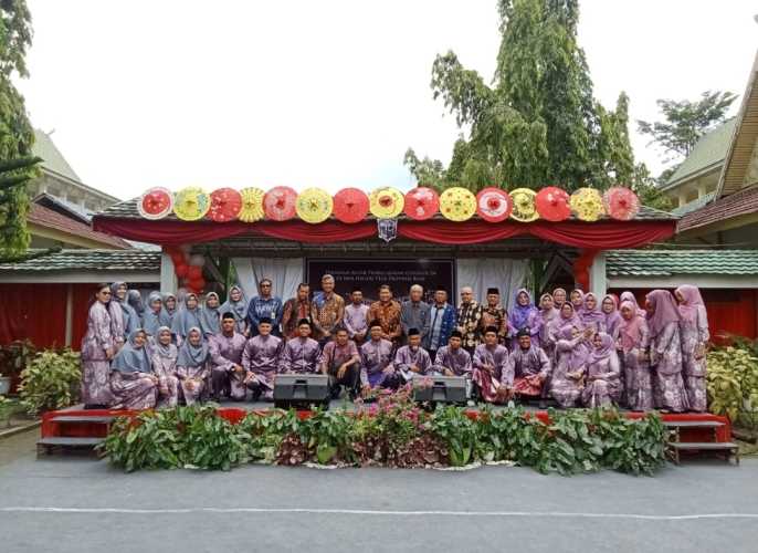 Perayaan Akhir Masa Pembelajaran 2023-2024 SMA Negeri Plus Riau Lepas 148 Orang Siswa Kelas XII