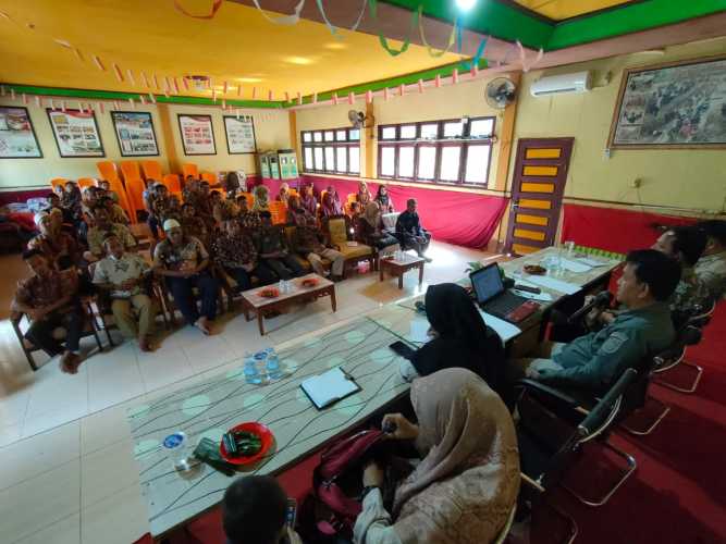 Ahmad Ependi Pimpin Rapat Persiapan Peresmian Kampung Pancasila dan Desa Anti Politik Uang