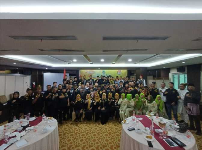 Sepakat! Tameng Adat  LAM Riau, Bawaslu dan 100 Ormas Nyatakan Sikap Pemilu Damai