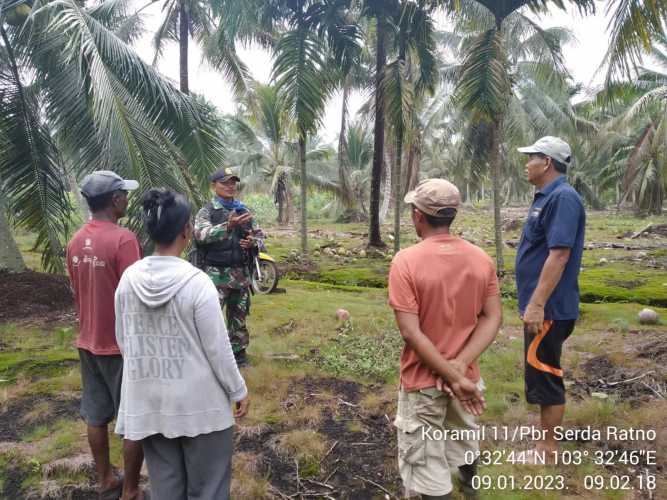 Serda Ratno Patroli di Dusun Mekar jaya