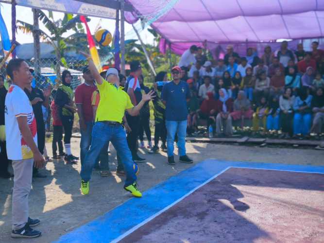 H. Ferryandi Buka Secara Resmi Turnamen Volly Ball Pemuda Cup Kecamatan Gaung