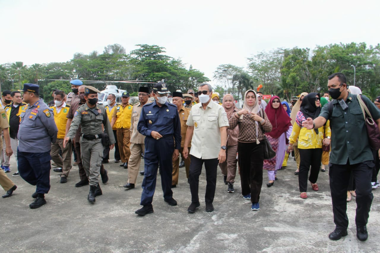 Kunjungan Kerja Ke Inhil Gubernur Riau Di Sambut Bupati Dan Unsur Forkompinda