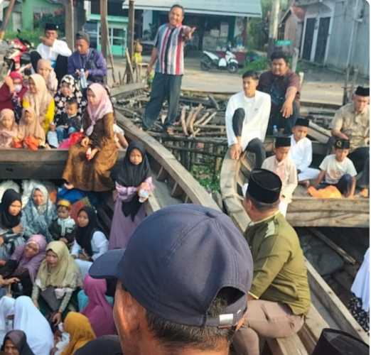Manfaatkan Momen Libur Akhir Pekan, Ratusan Warga Desa Pekan Kamis Kunjungi Destinasi Wisata Religi