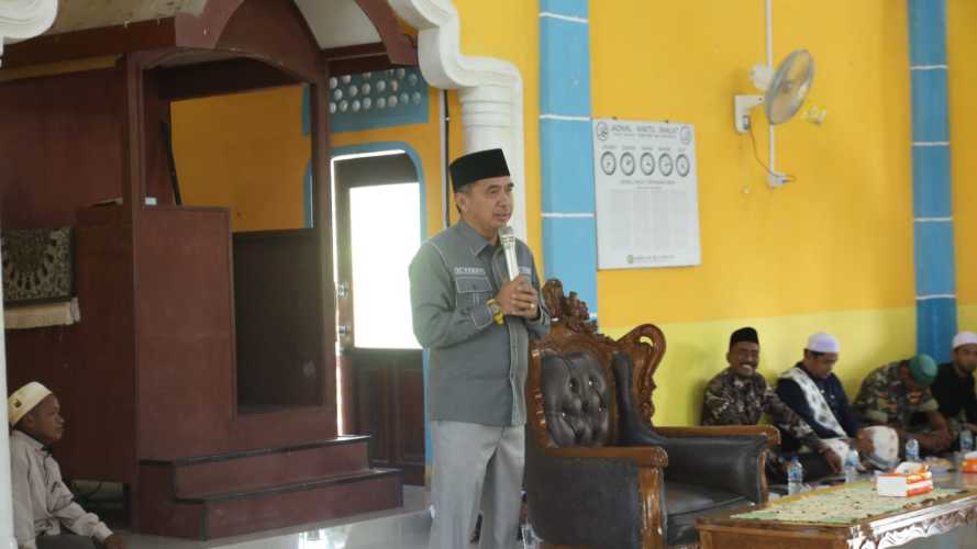 Penuhi Undangan Warga, H. Ferryandi Hadiri Isra' Mi'raj di Desa Harapan Jaya