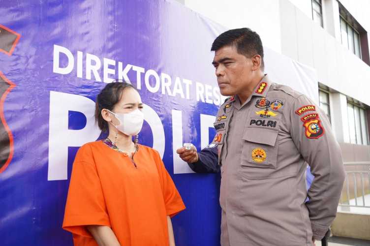 Polda Riau Ungkap Tindak Pidana Perbankan Kerugian 6,7 Milyar, Mantan Relationship Manager Bank Dibekuk.