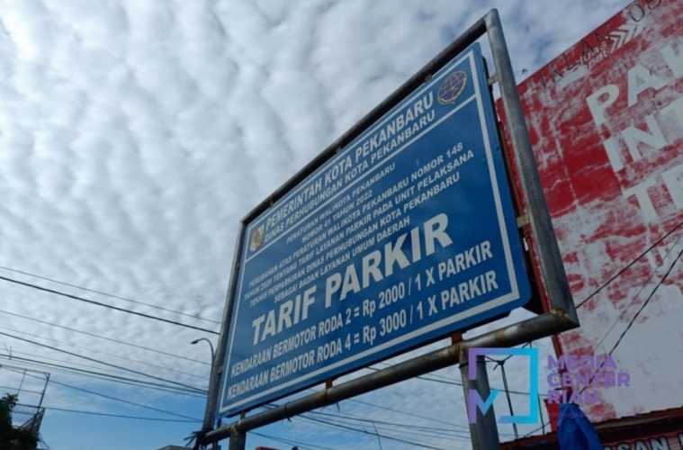 Mulai Bulan Ini, Tarif Parkir di Pasar Tradisional Pekanbaru Turun!