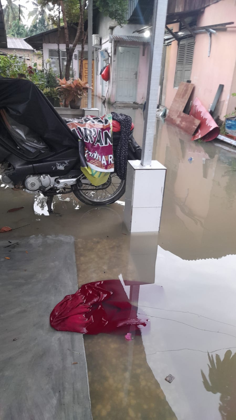 Pekanbaru Kebanjiran,  Pj Walikota Bawa Pj Sekdako dan Para Pejabat “Pelesiran” ke Jakarta