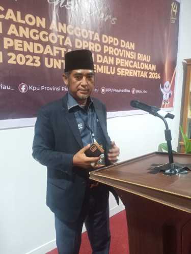 Mendaftar di KPU Riau, Rusli Ahmad Yakin Mampu Suarakan Riau di DPD RI