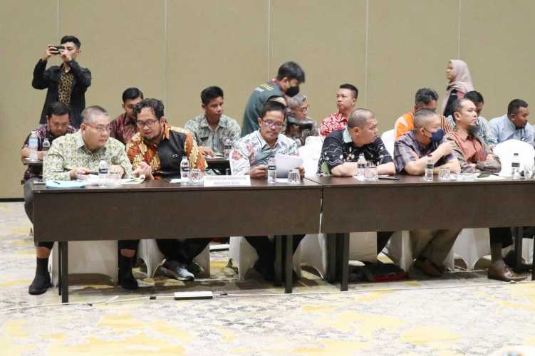 Dalam Rakoor Lintas Sektor dengan Kementerian ATR/BPN,Bupati H.M.Wardan Jabarkan Isu Kawasan Hutan